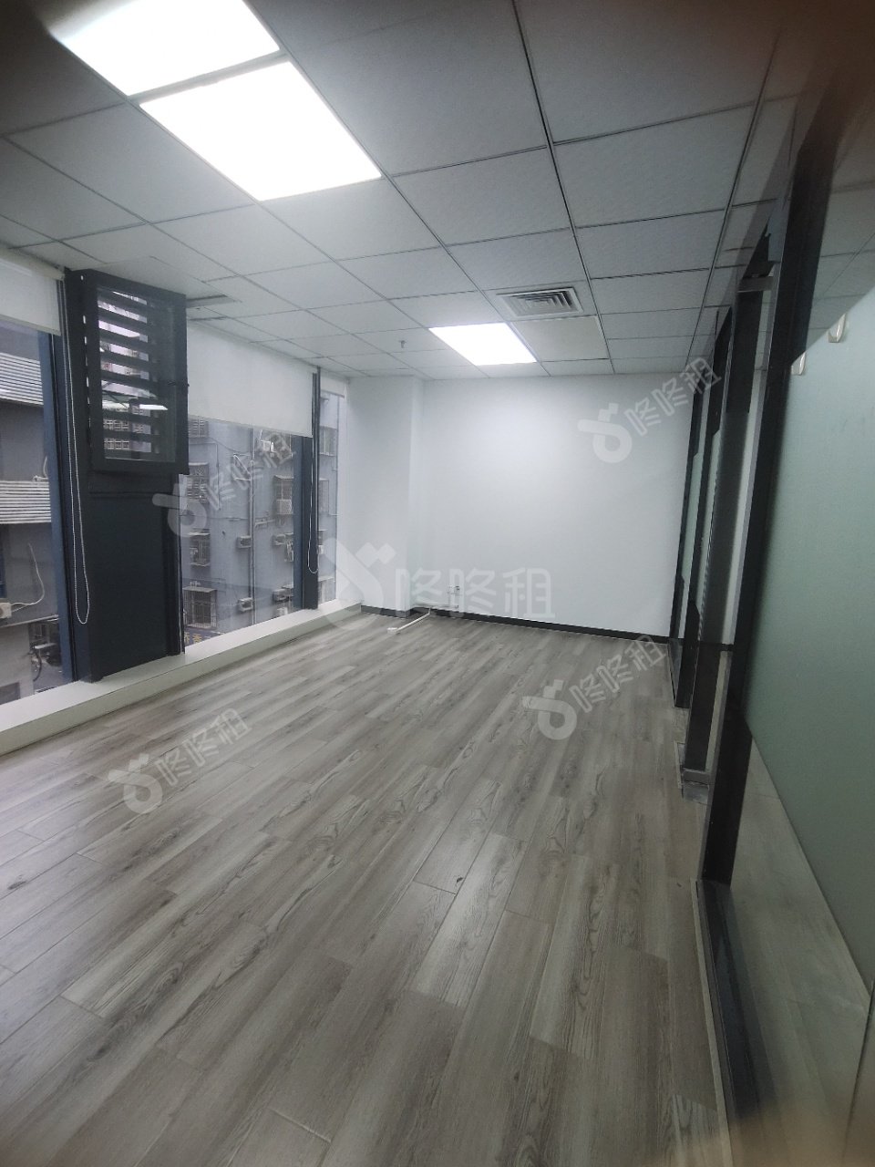 岭南大厦_93平_精装_前台