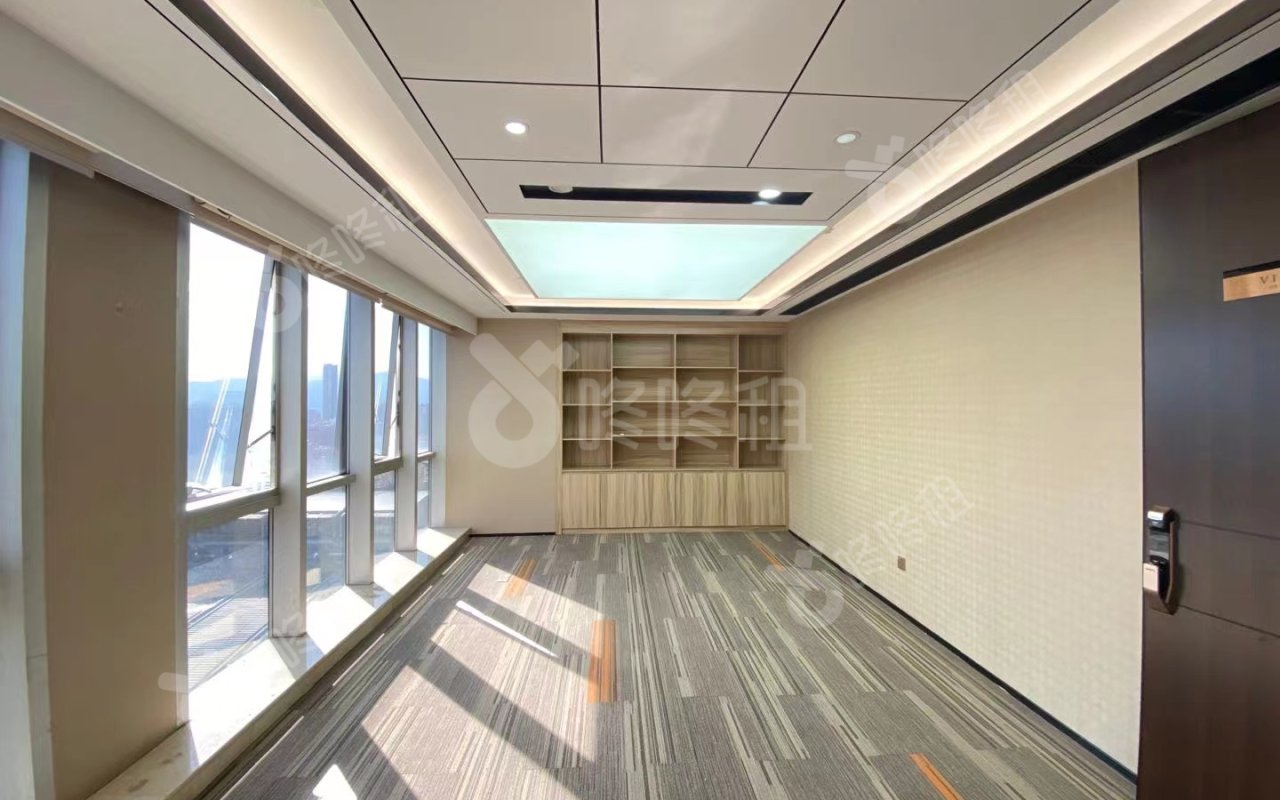 国际商会大厦_328平_精装_办公室隔间