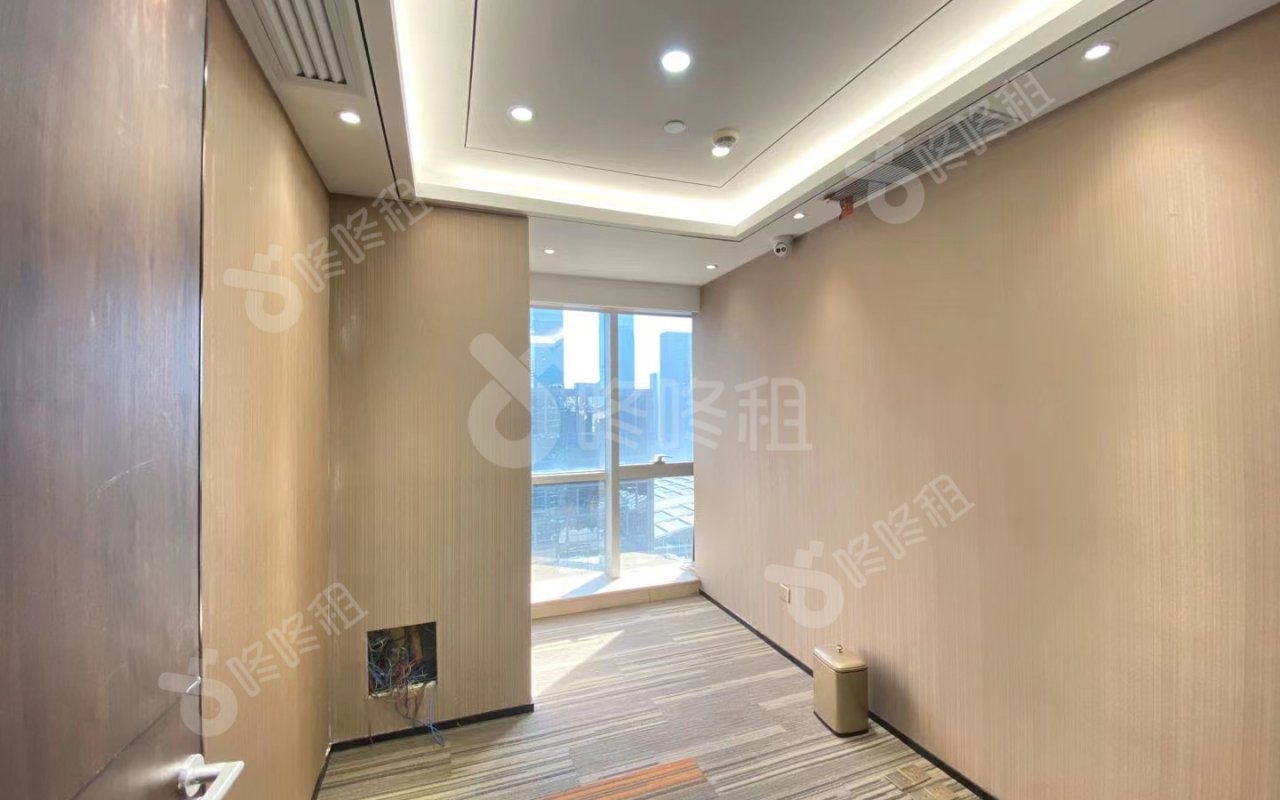 国际商会大厦_328平_精装_办公室隔间