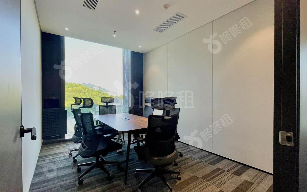 天珑移动大厦_365平_精装_办公室隔间