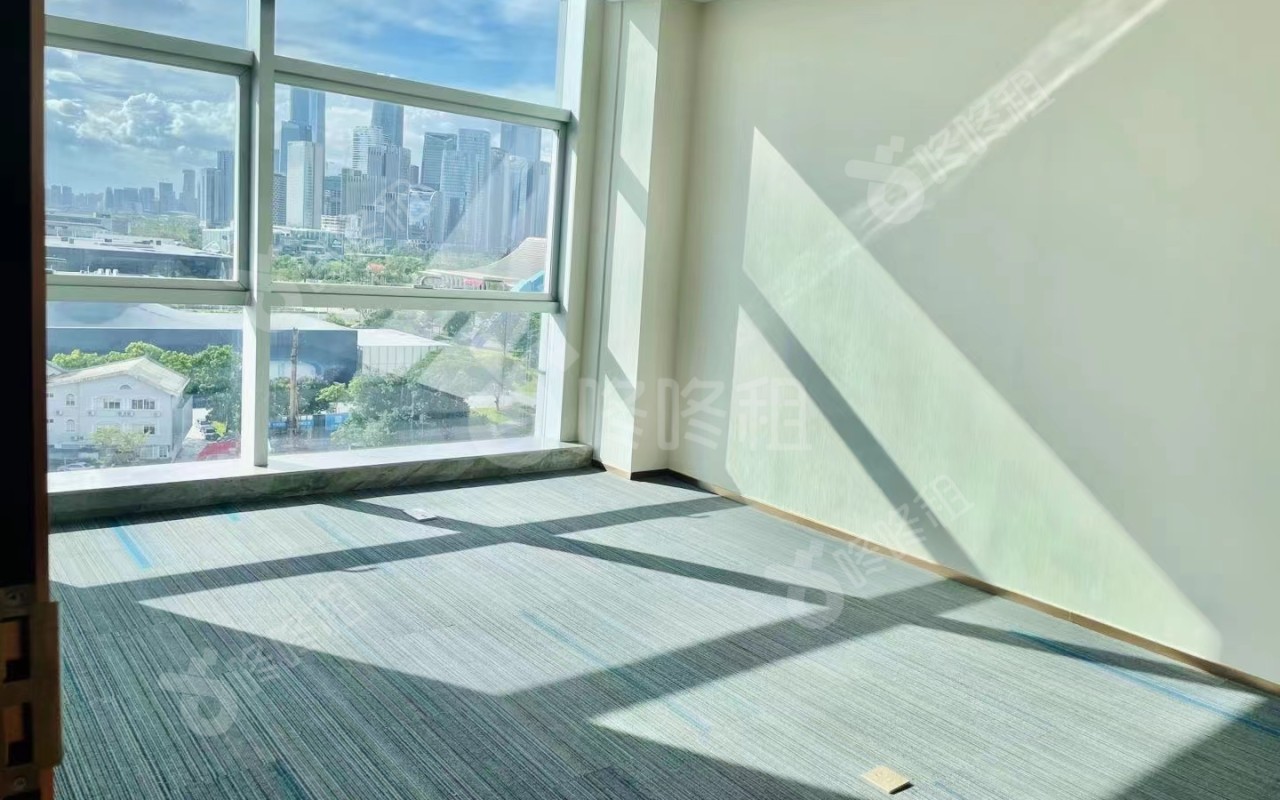 冠华大厦_261平_豪装_办公室隔间