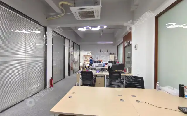 新一代信息产业园_240平米_精装_办公室房源出租