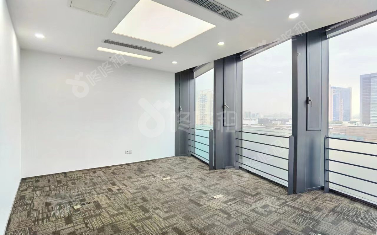 劲嘉科技大厦_841平_精装_办公室隔间