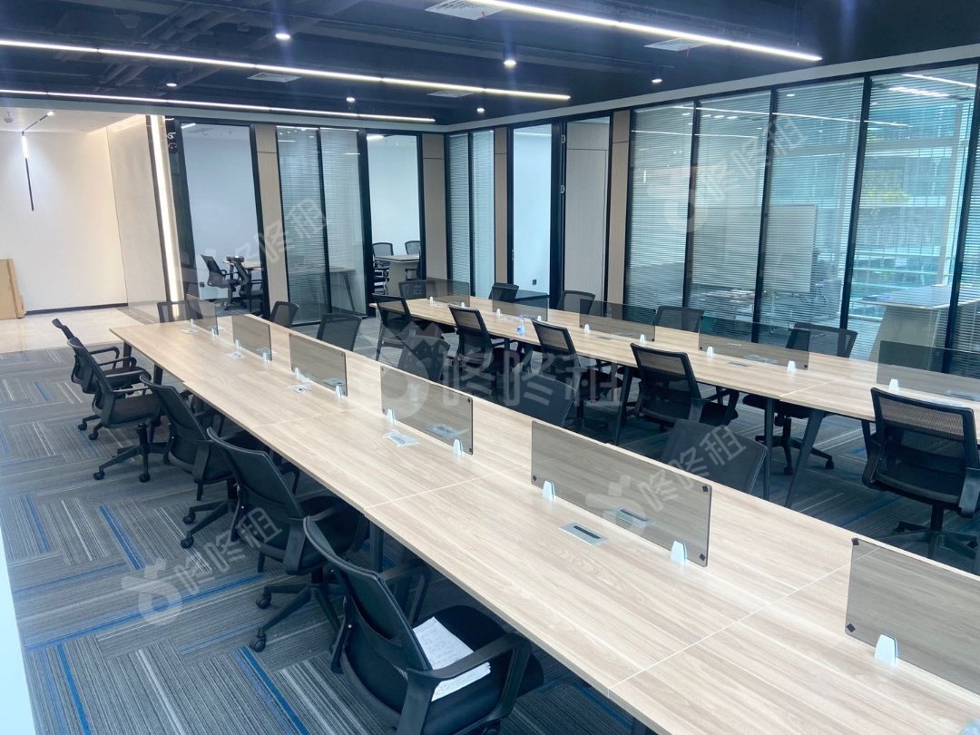 凤凰智谷(碧桂园凤凰国际智谷)_366平_精装_办公室开间