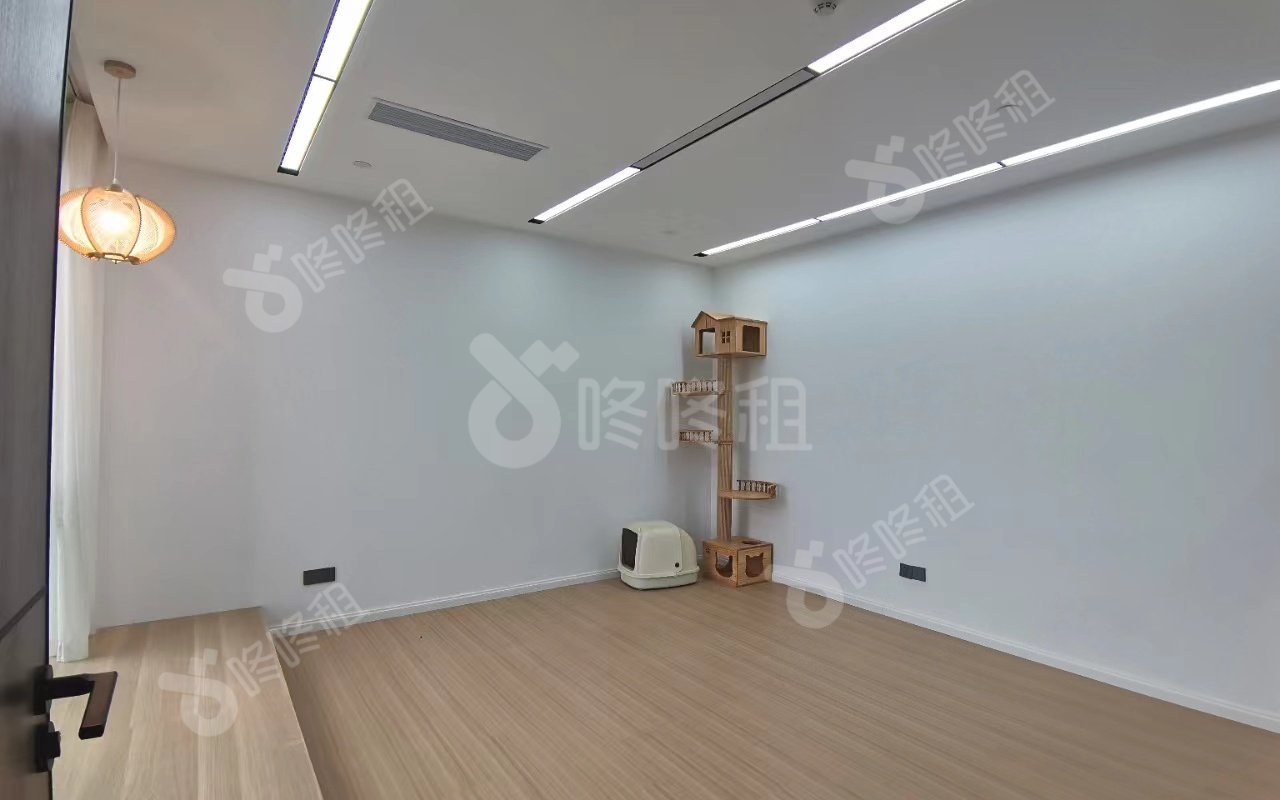 京基御景峯大厦_821平_精装_办公室隔间