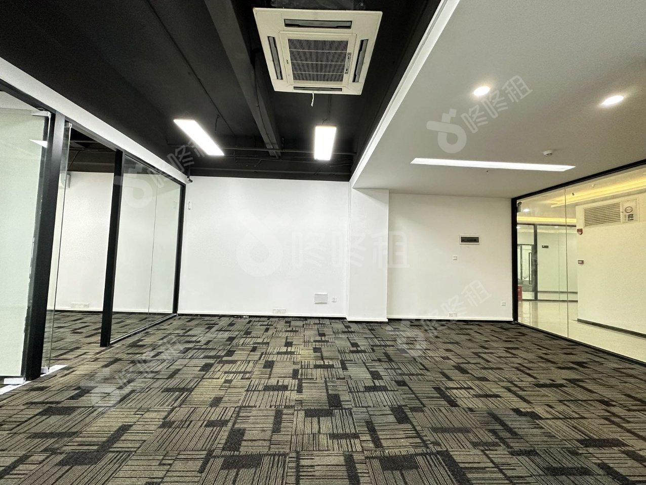 宗泰未来城_161平_精装_办公室开间