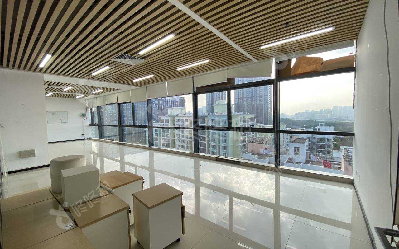 创新大厦_818平_精装_前台