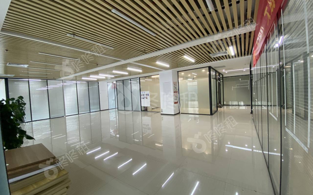 创新大厦_818平_精装_前台