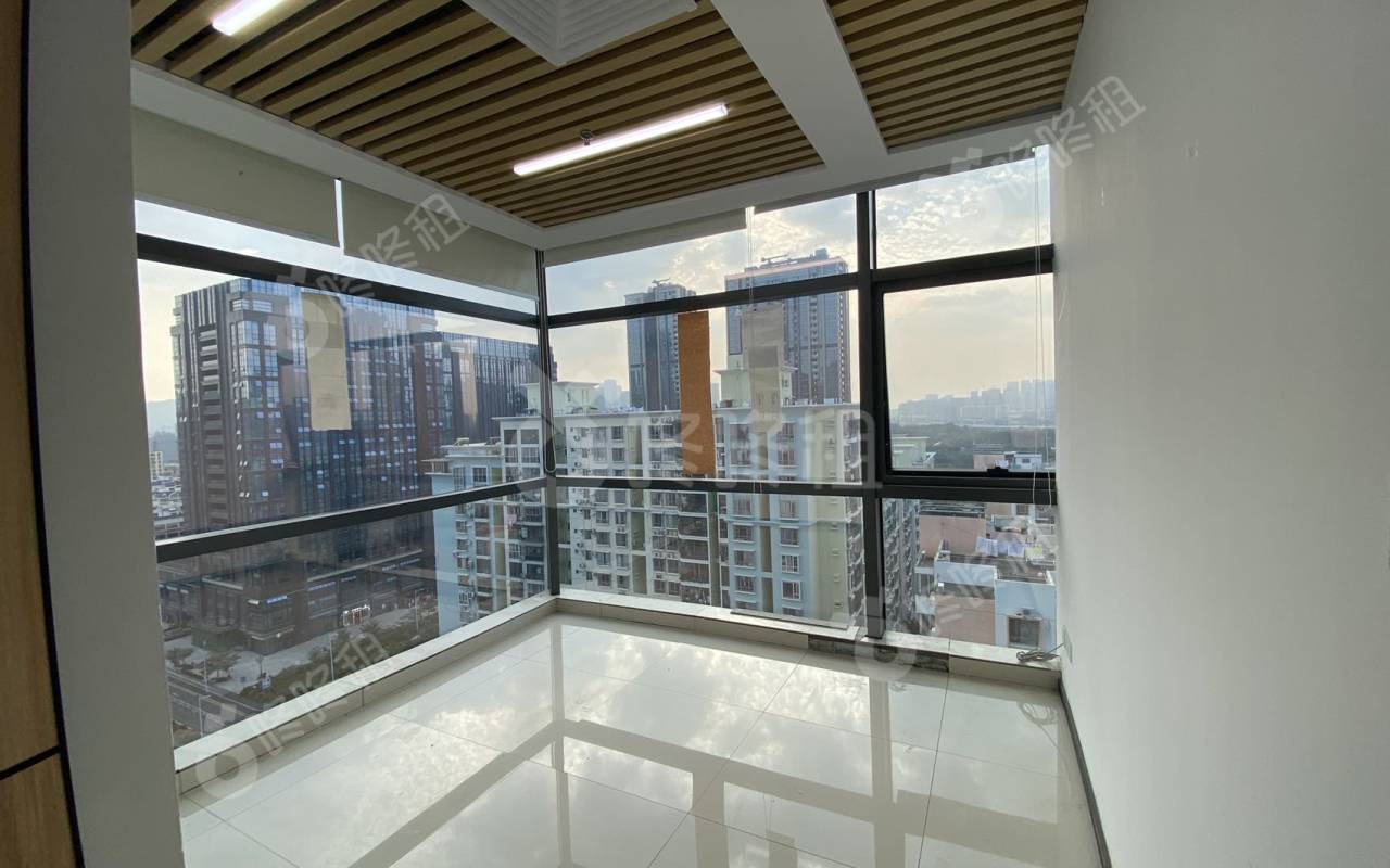 创新大厦_818平_精装_前台