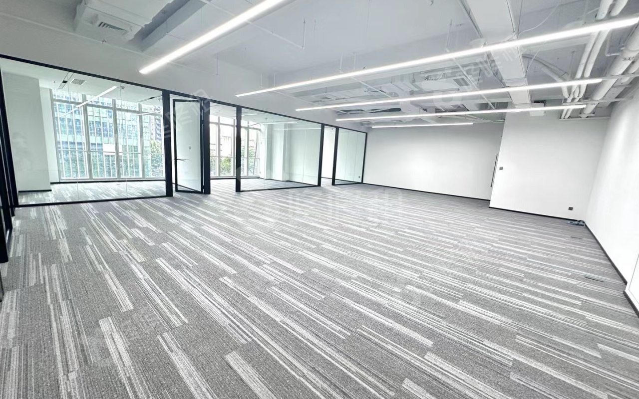 讯美科技广场_246平_精装_办公室开间