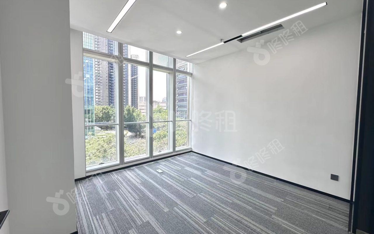 讯美科技广场_246平_精装_办公室隔间