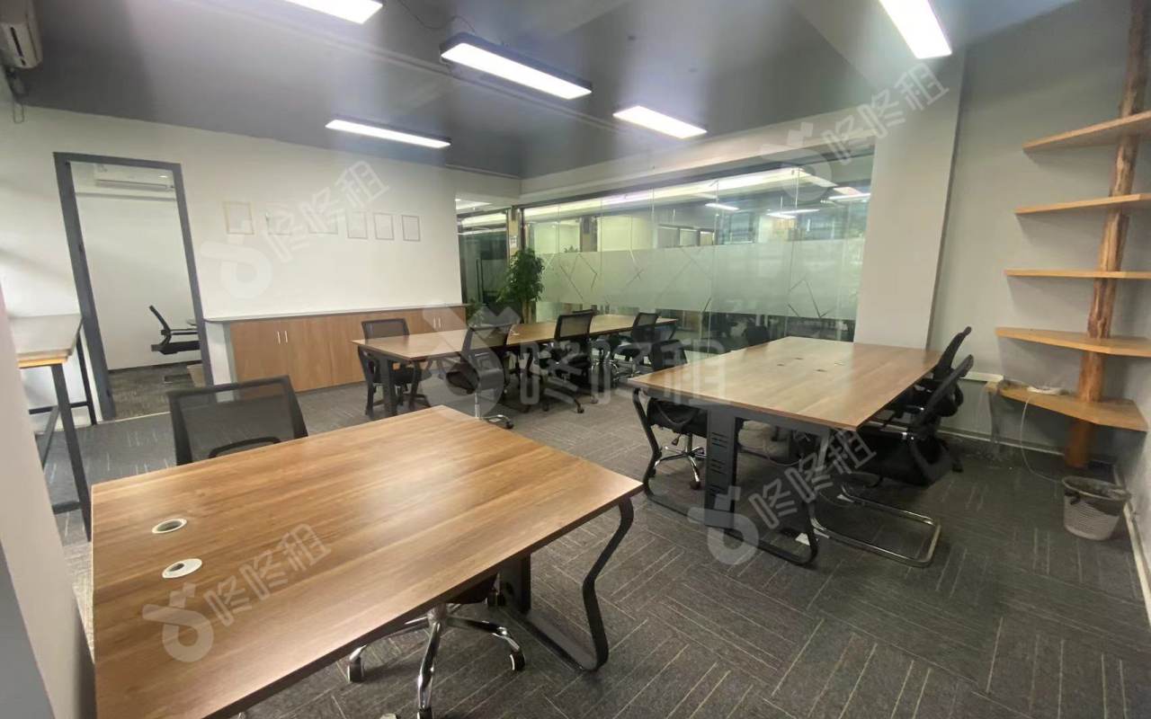 深圳软件园_189平_精装_办公室开间