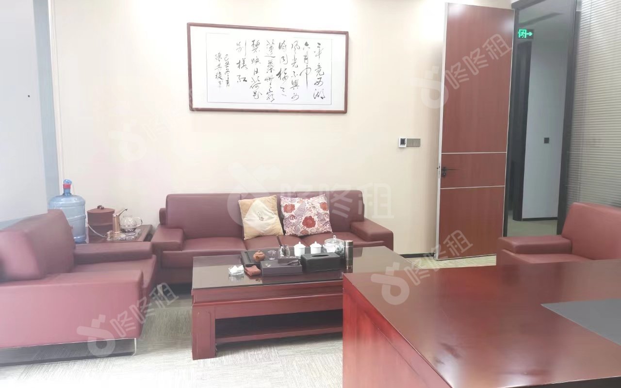 滨海云中心_2040平_精装_办公室隔间