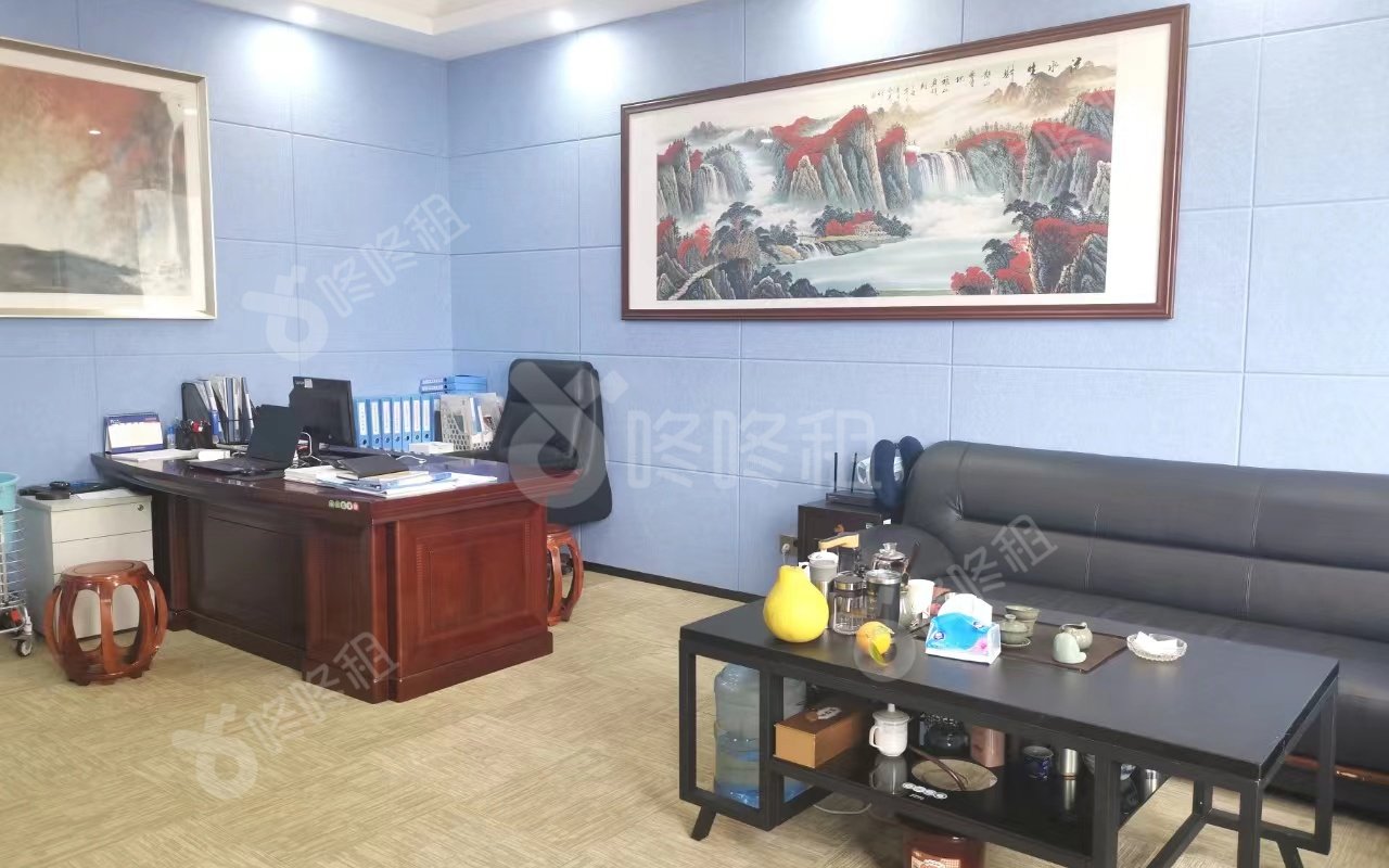 滨海云中心_2040平_精装_办公室隔间