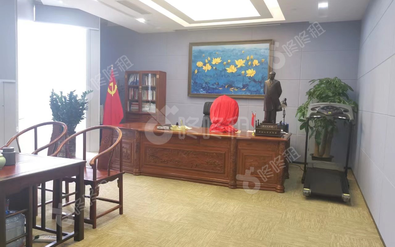 滨海云中心_2040平_精装_办公室隔间