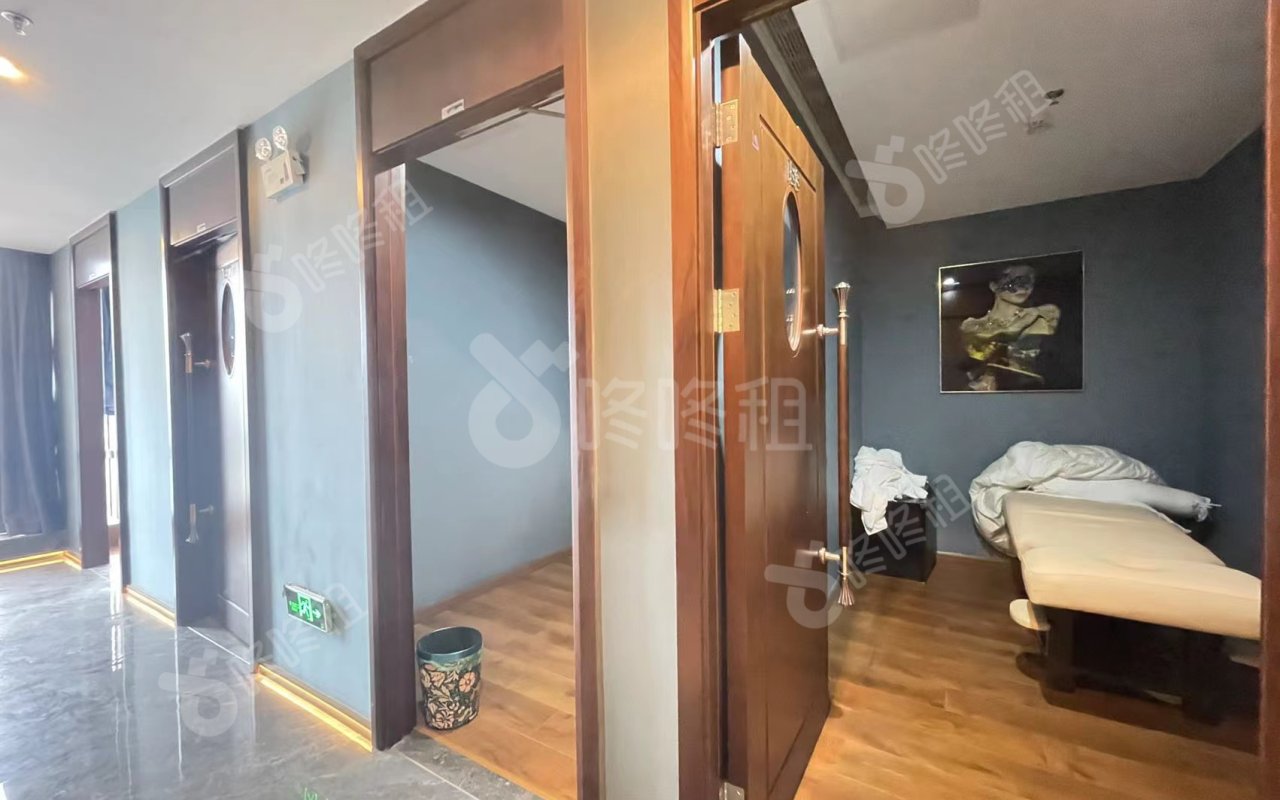 瀚森大厦_1573平_豪装_办公室隔间