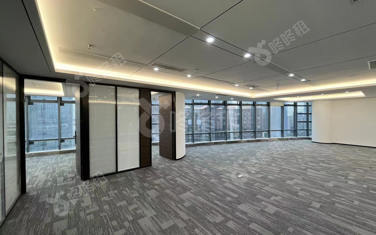 国际西岸商务大厦_245平_精装_前台