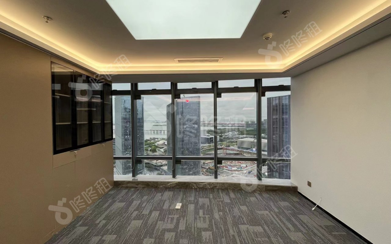 国际西岸商务大厦_245平_精装_前台