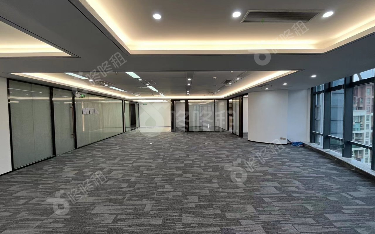 国际西岸商务大厦_245平_精装_前台