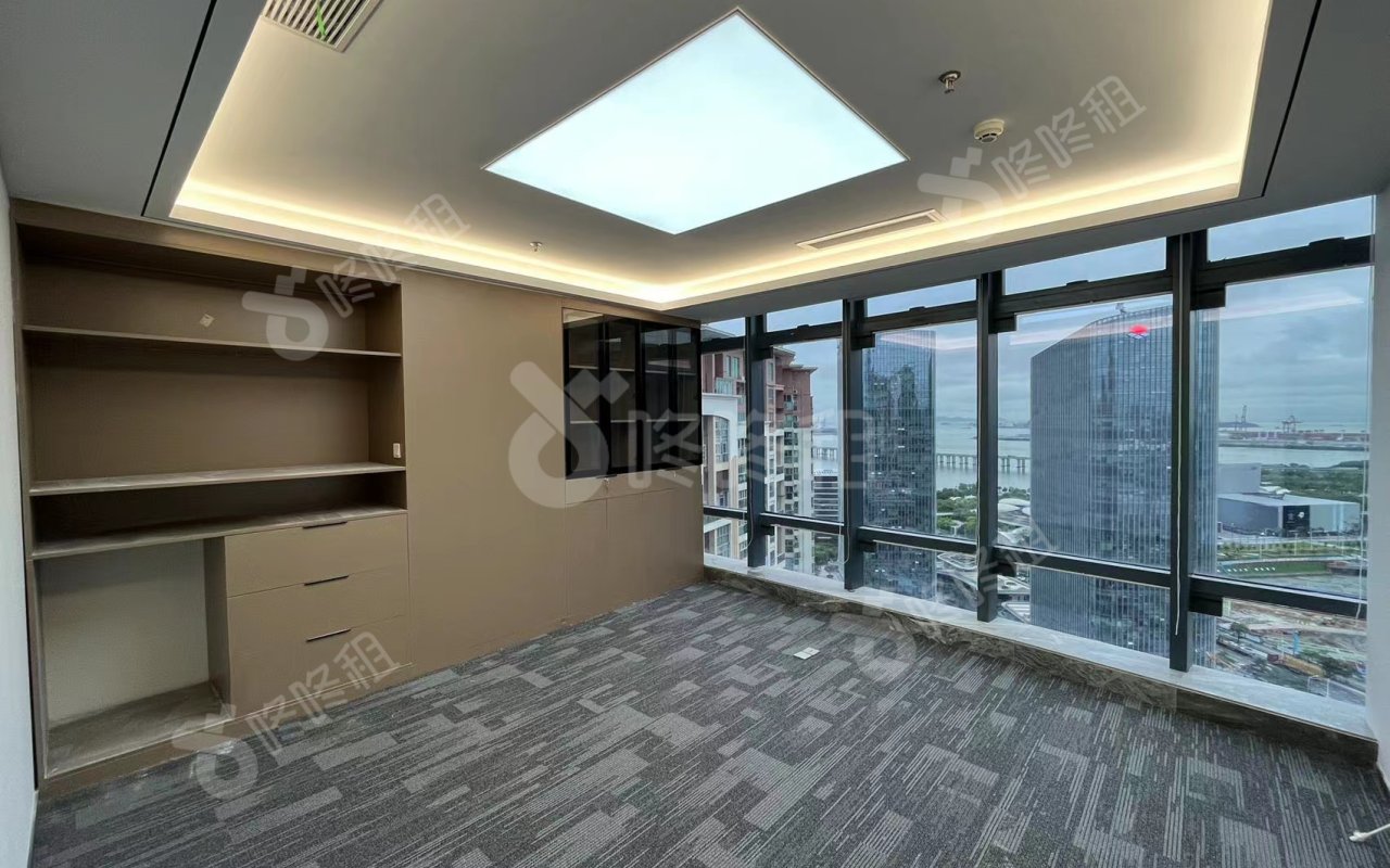 国际西岸商务大厦_245平_精装_前台