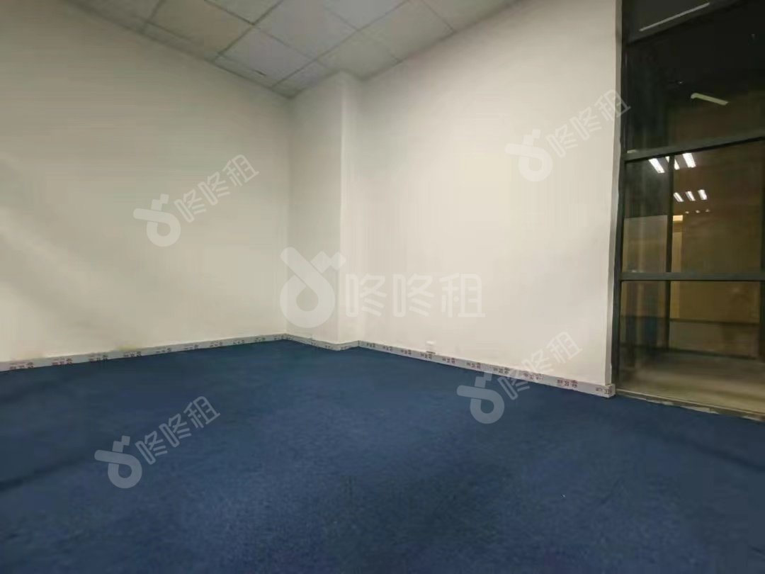 一本电子产业园_168平_精装_办公室隔间