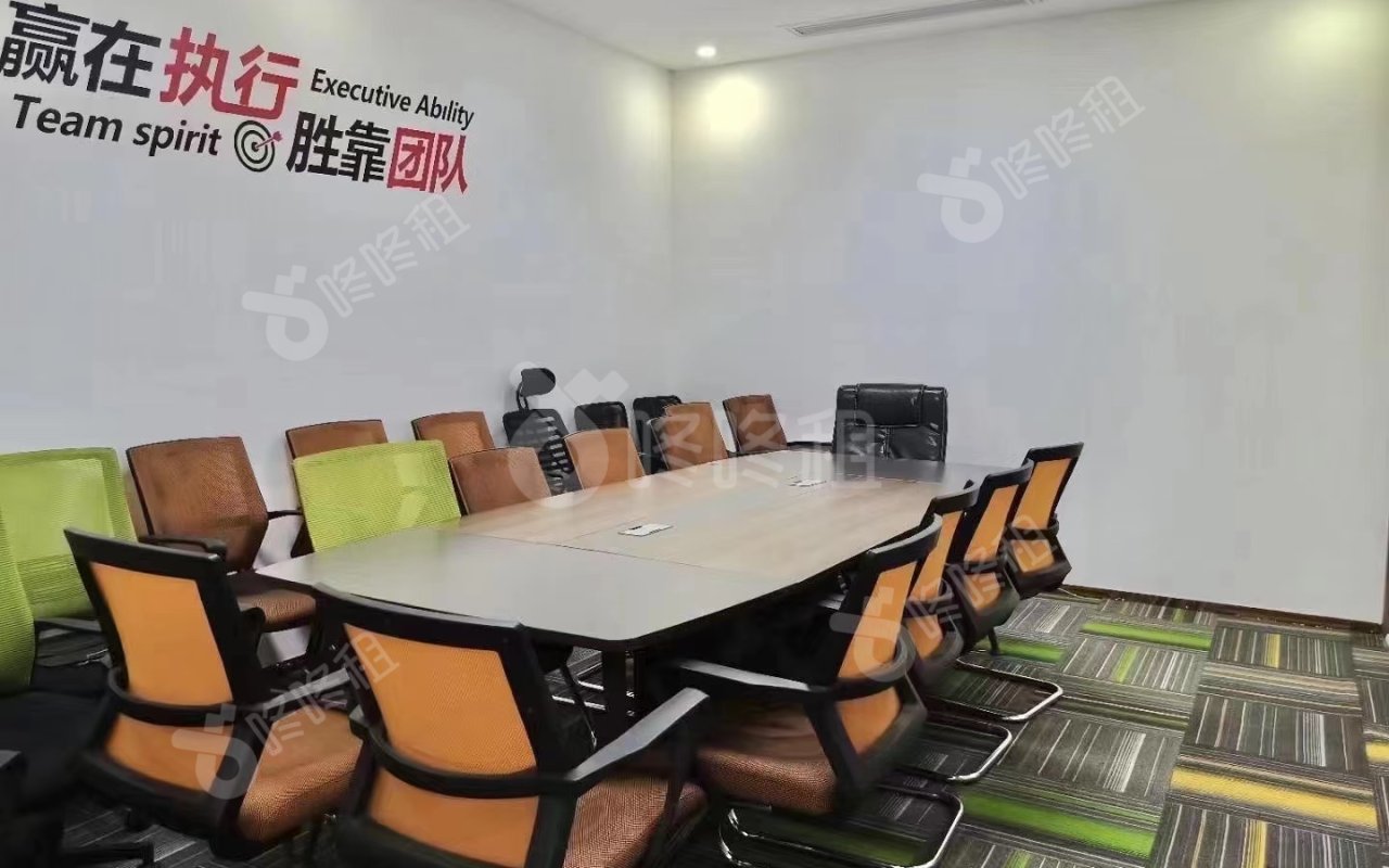 卓越城二期_228平_精装_办公室隔间