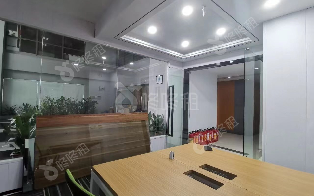 星河世纪大厦_45平_精装_办公室开间