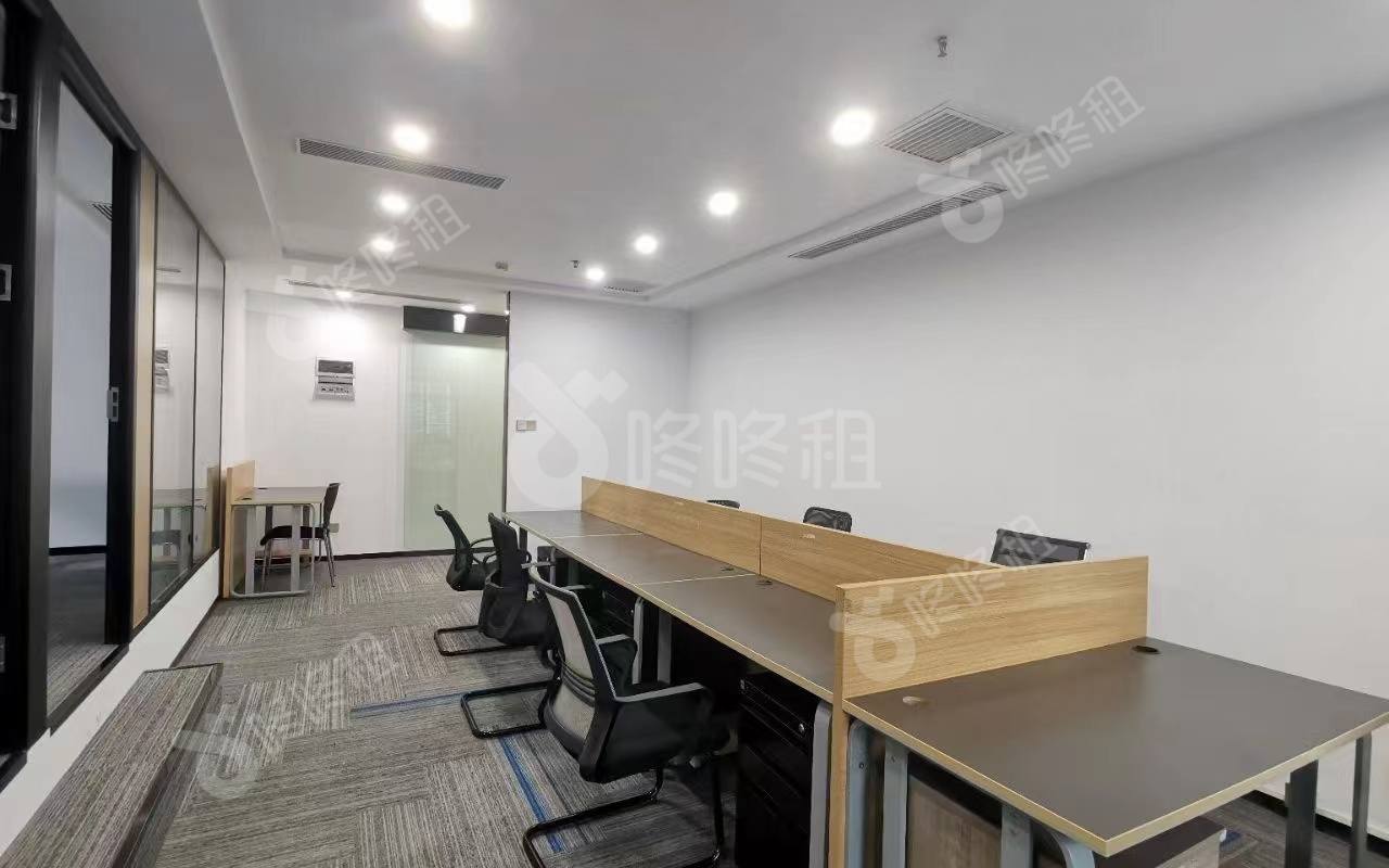 星河世纪大厦_188平_精装_办公室开间