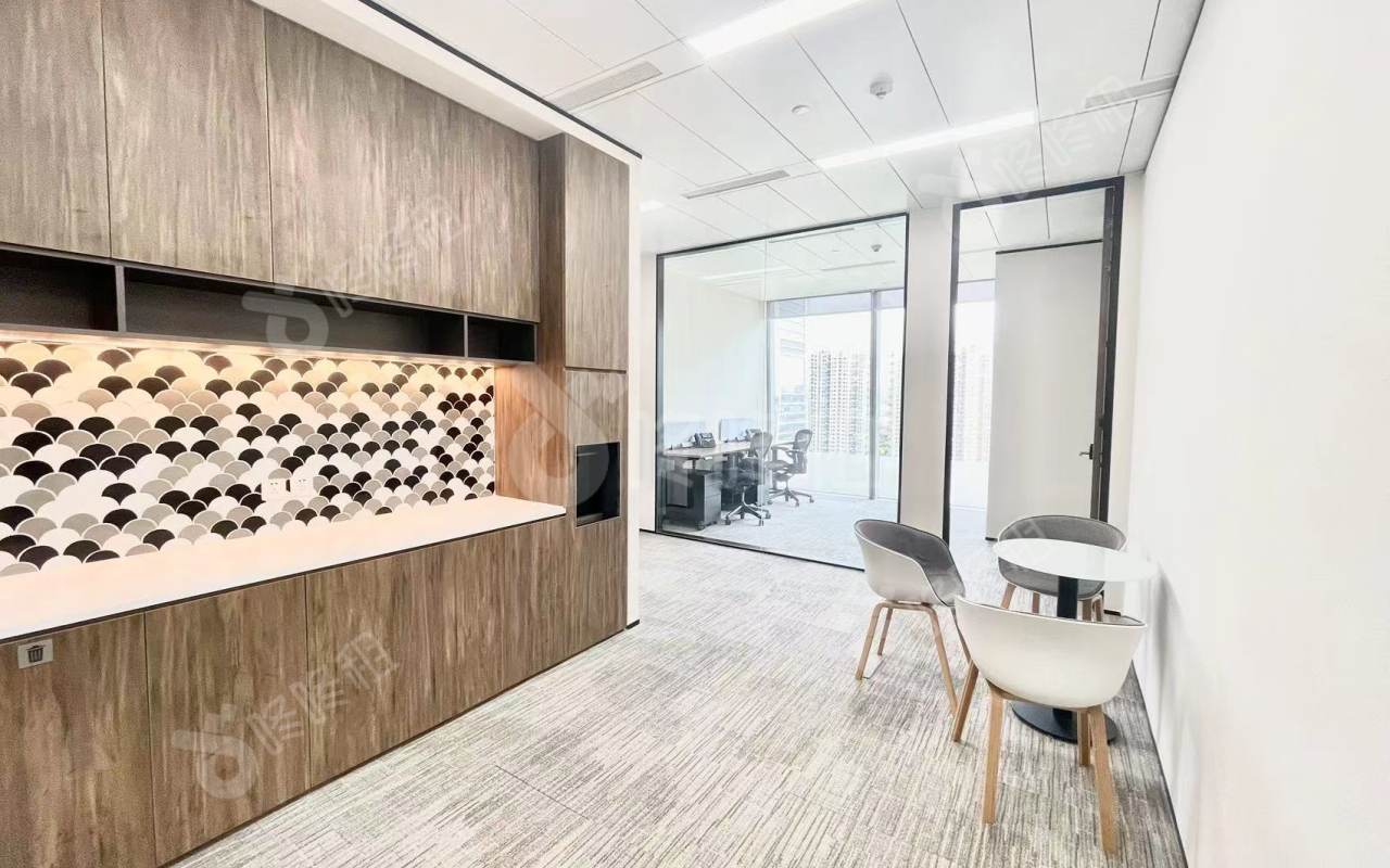 喜之郎大厦_288平_精装_办公室隔间