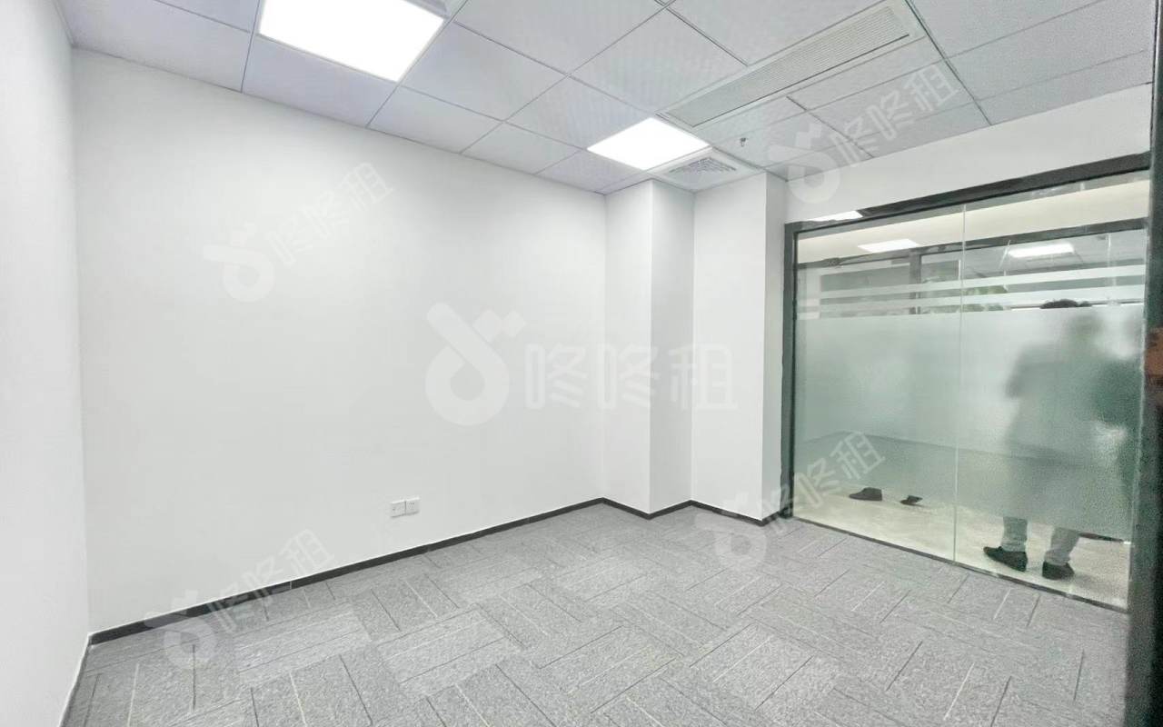 惠恒大厦_165平_精装_办公室隔间