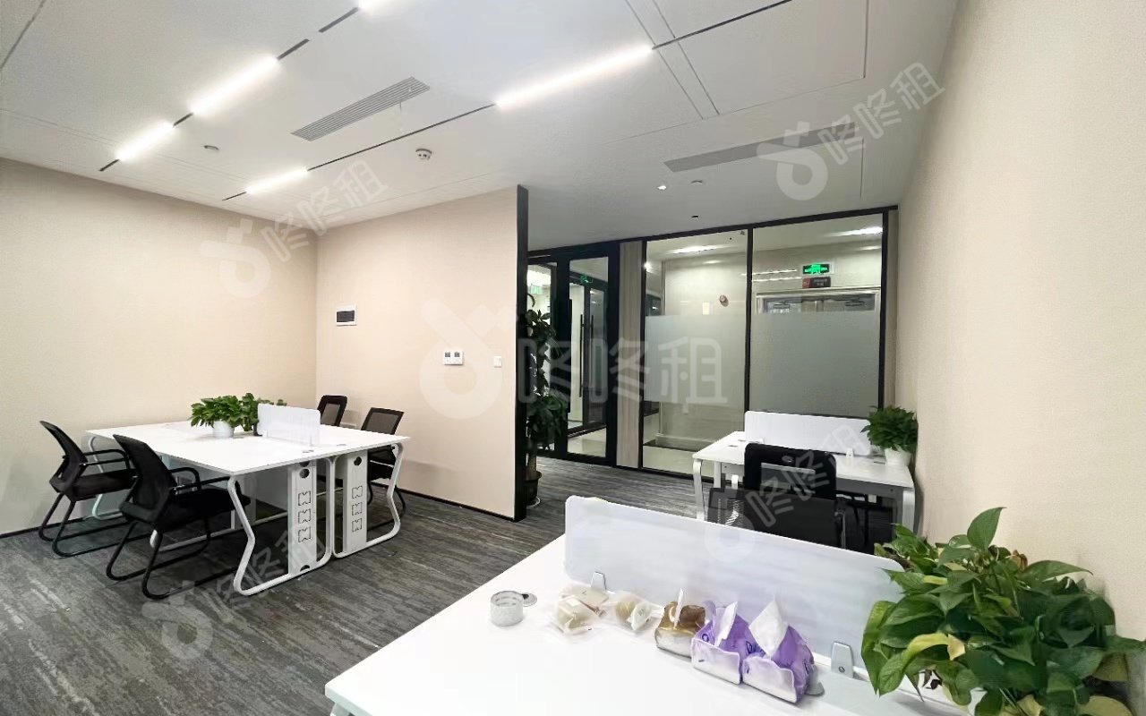 前海香缤国际金融中心_153平_精装_办公室开间