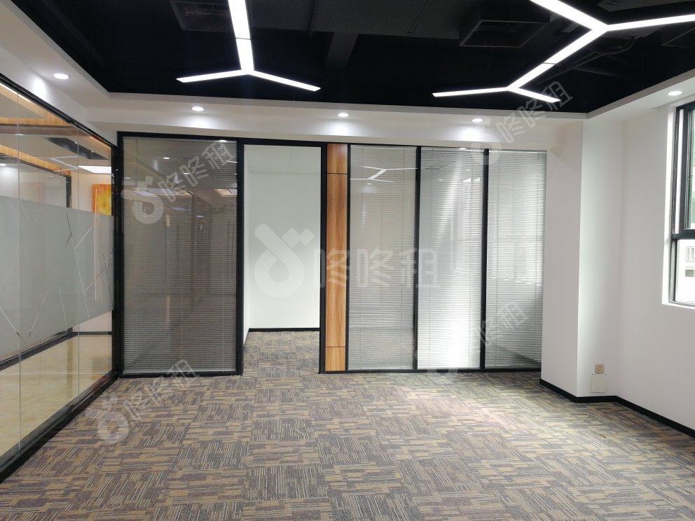 大学城创客小镇_225平_豪装_未分类