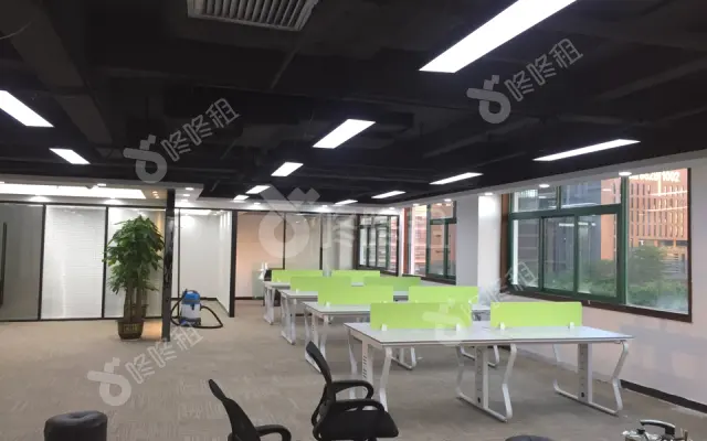 东物商业大厦_132平_精装_办公室房源出租