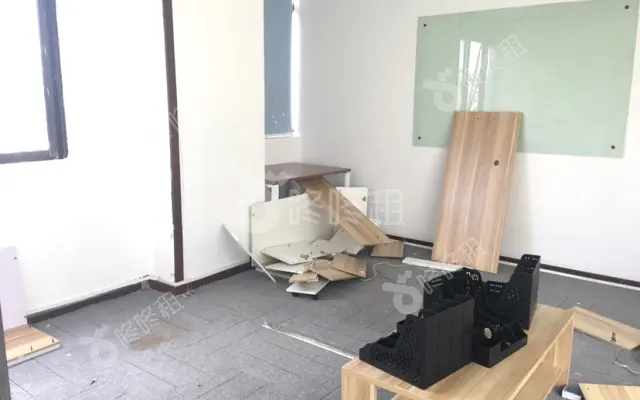 沛鸿大厦_100平_精装_办公室房源出租