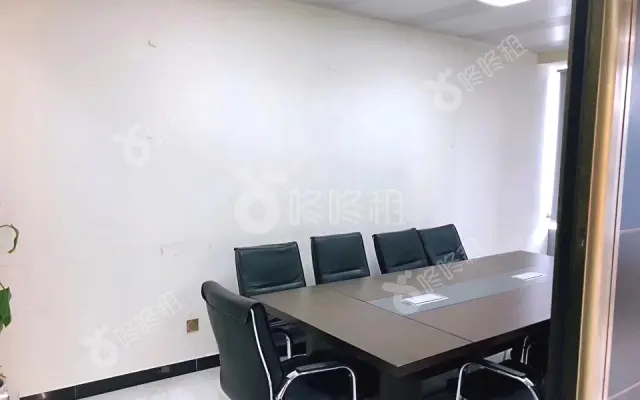 盈峰中心(易思博软件大厦)_185平_精装_办公室房源出租