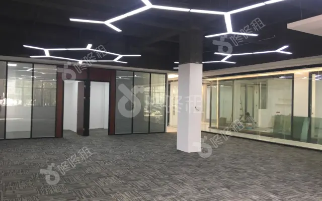 园西工业区_325平_精装_办公室房源出租