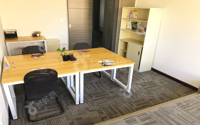 企创(星河世纪大厦)_独立8人间_办公室图片