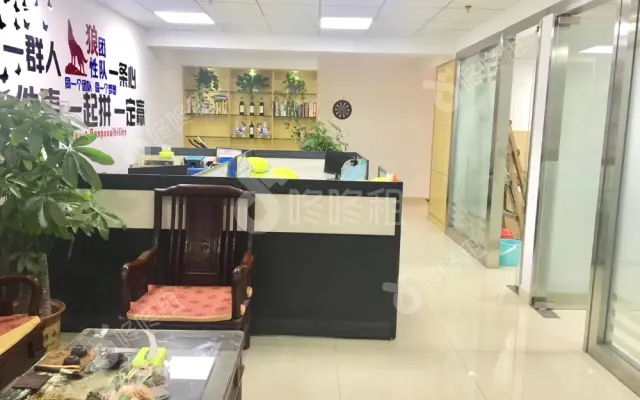 明月花都_195平_精装_办公室房源出租